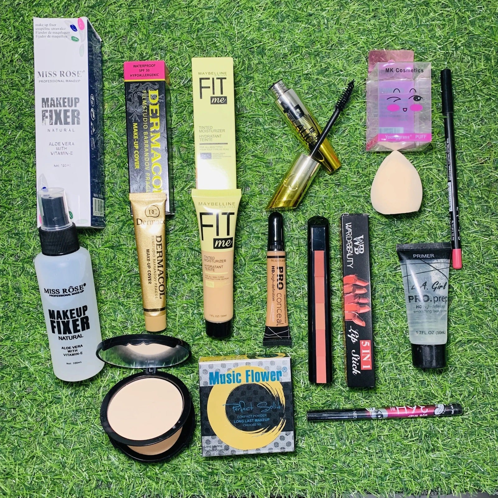 Everyday to Event Makeup Deal – 16 - Piece Complete Makeup Kit with Fixer, Base & Lip Essentials - Zayluxe Care