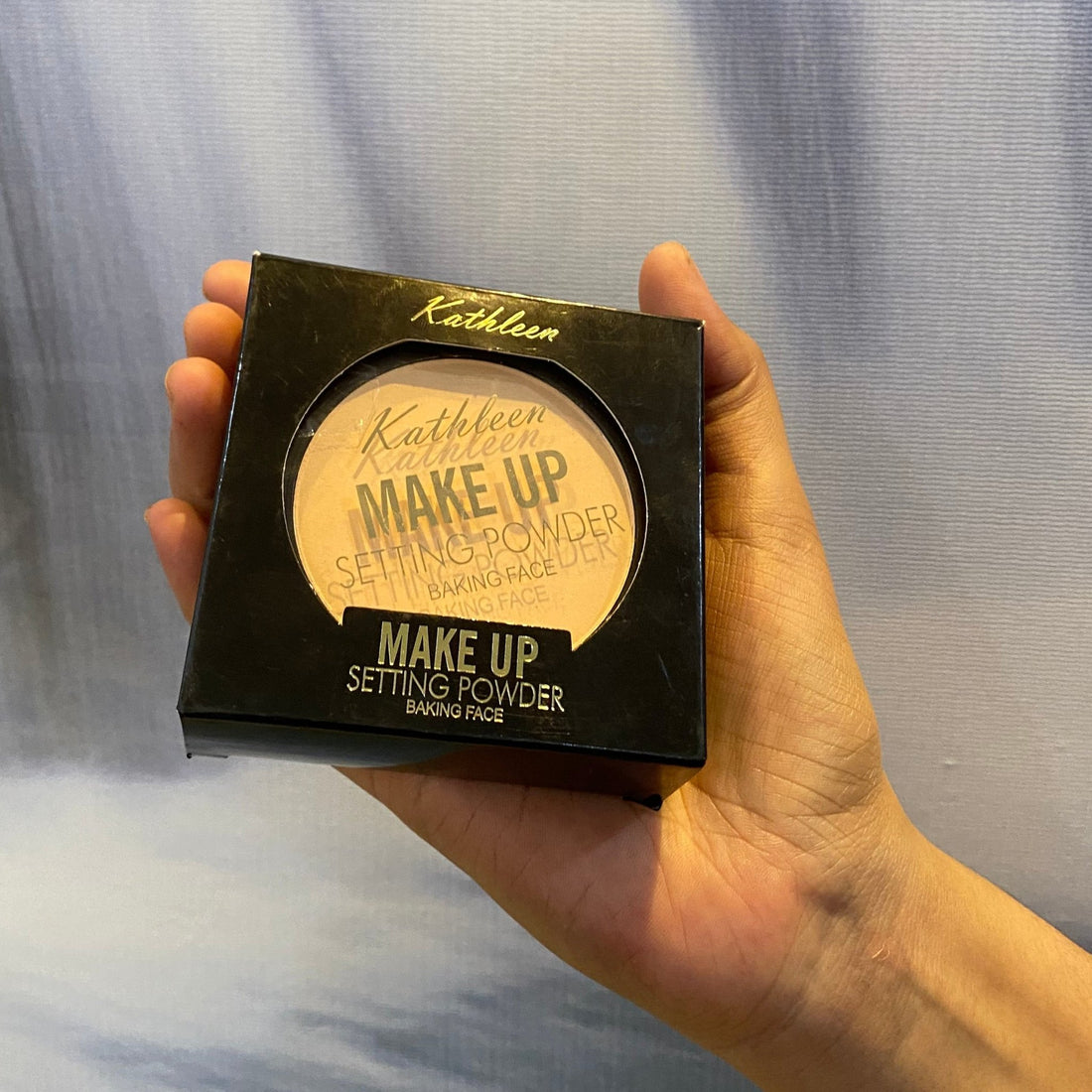 Klehitne 2 - in - 1 Compact Powder Foundation with Mirror – Long - Lasting Matte Finish - Zayluxe Care